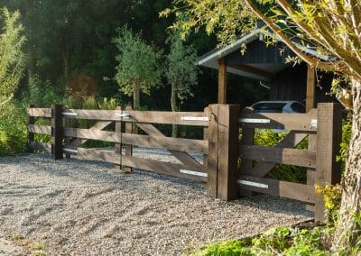 Toegangspoort met Loophek, Kleverkamp 18 zwart