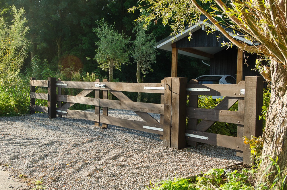Toegangspoort met Loophek, Kleverkamp 18 zwart